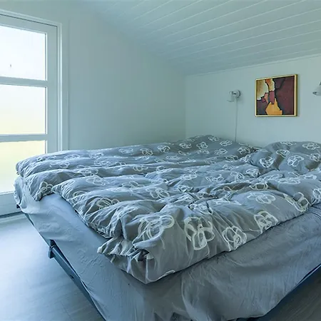 Two-bedroom Holiday In * Hals