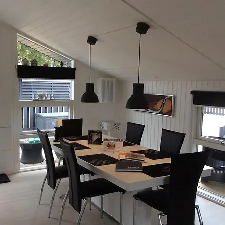 Two-bedroom Holiday In *